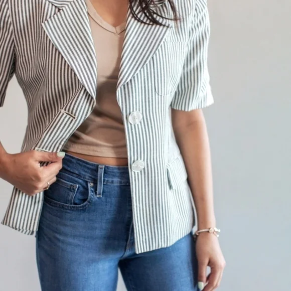 Vintage Christian Dior Short Sleeve Jacket - Picture 5 of 13